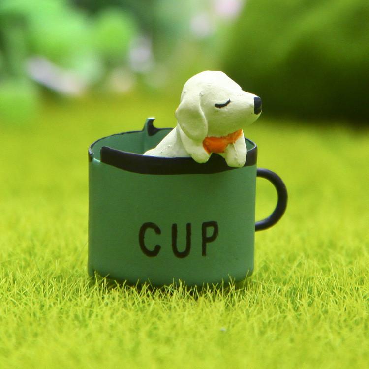 Cup Cartoon Hanging Cat Resin Garden Decor For Gift Giving And Decor Office