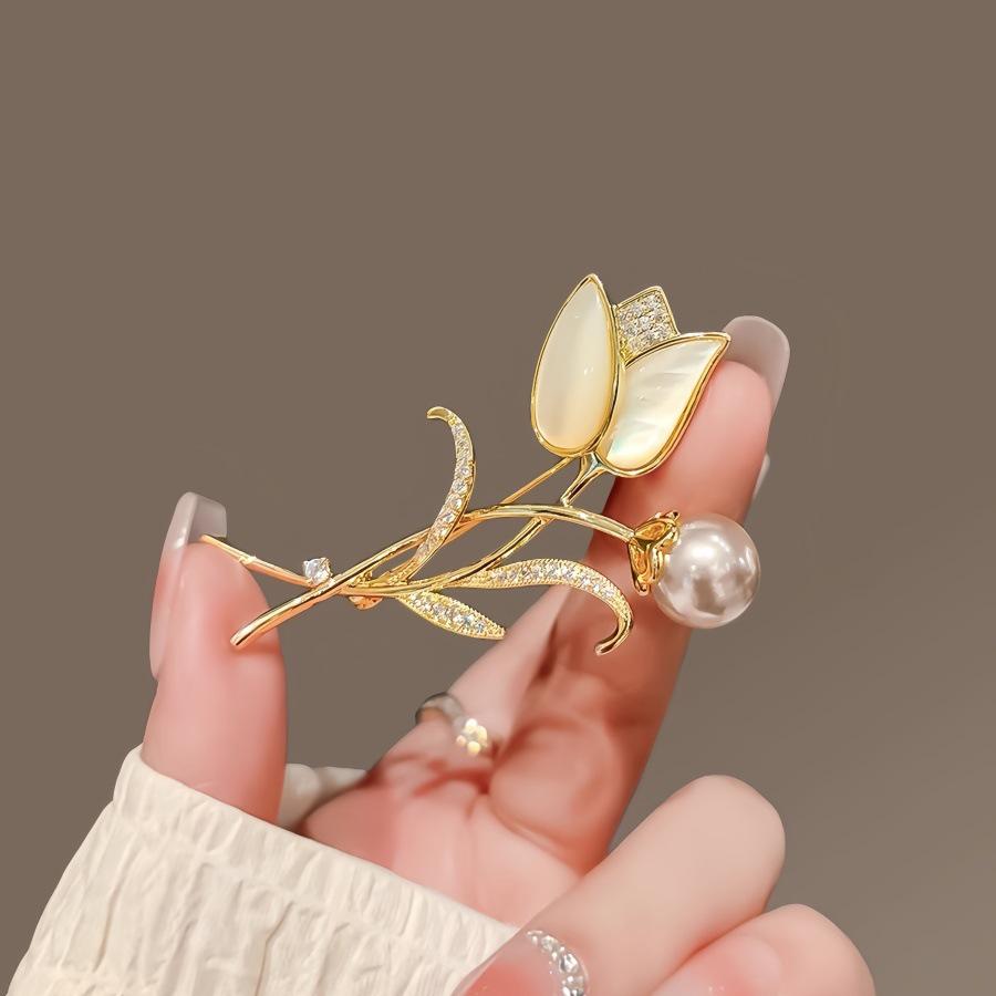 Mori-Style Tulip Brooch: Elegant Women's Floral Pearl Pin – A Chic Corsage Gift Accessory