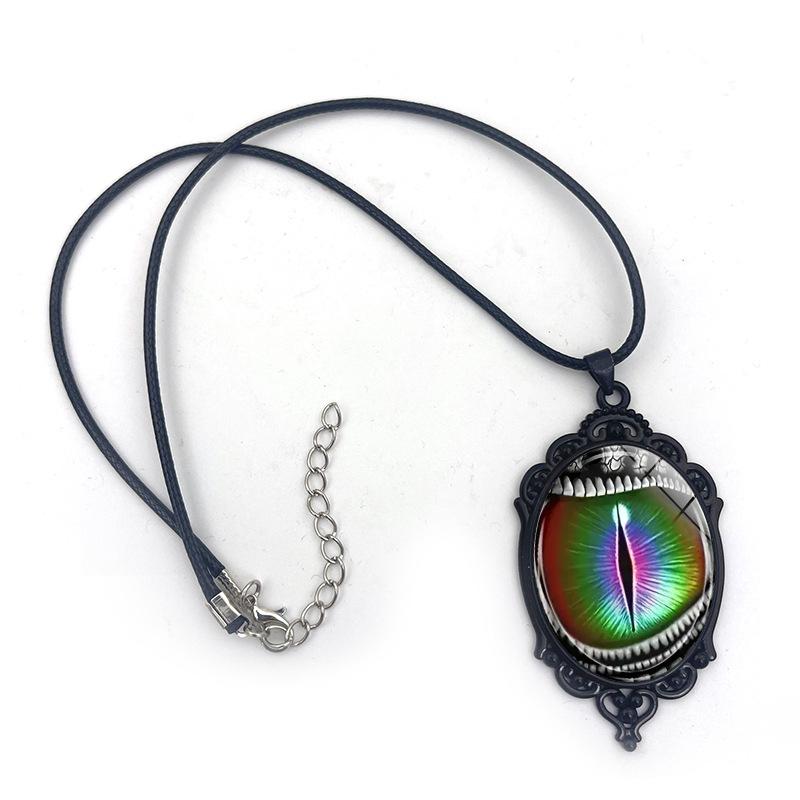 Dragon Eye Pattern Oval Women's Jewelry Retro Small Gift Pendant Necklace