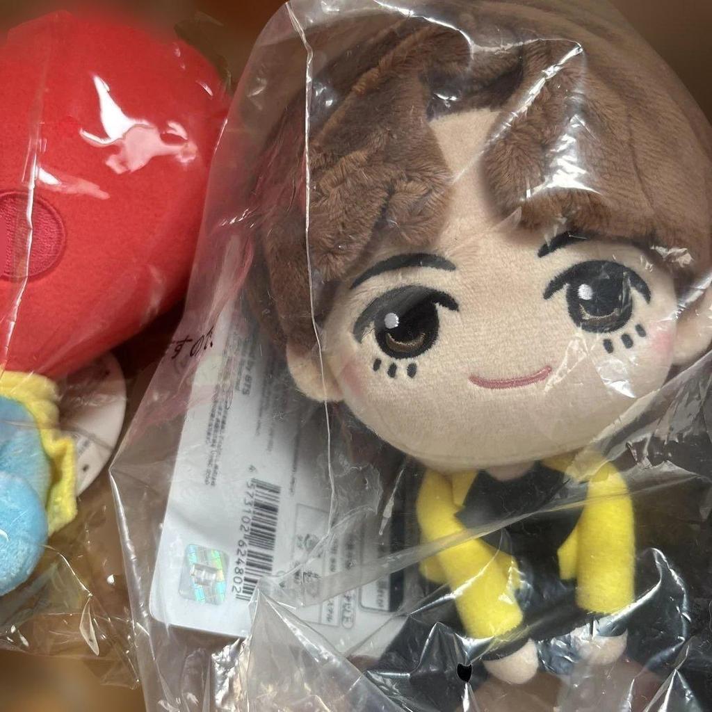Used BTS V goods