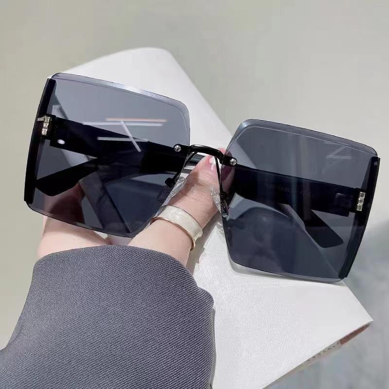Trendy Rimless UV Protection Sunglasses for Women - Stylish Social Media Favorite Sunglasses
