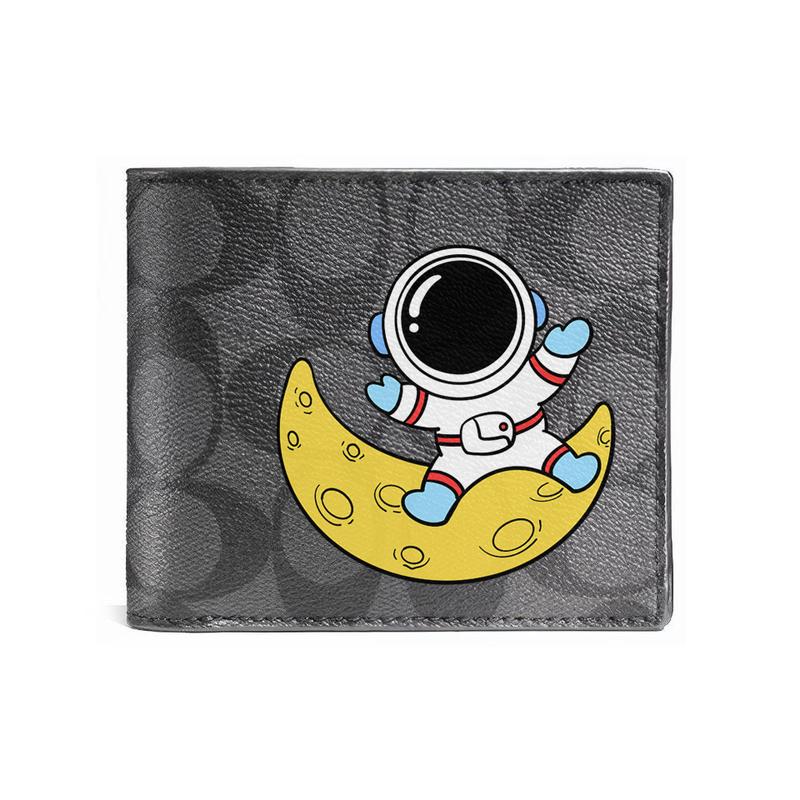 

COACH wallet [Customized bag] 3 IN 1 Hand-painted personalized graffiti Embossed printed short folding belt Black (astronaut on the moon) чорний