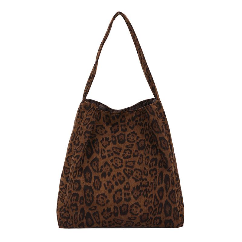 Korean leopard print tote bag women's 2025 new retro large-capacity shoulder bag fashion casual commuter armpit bag