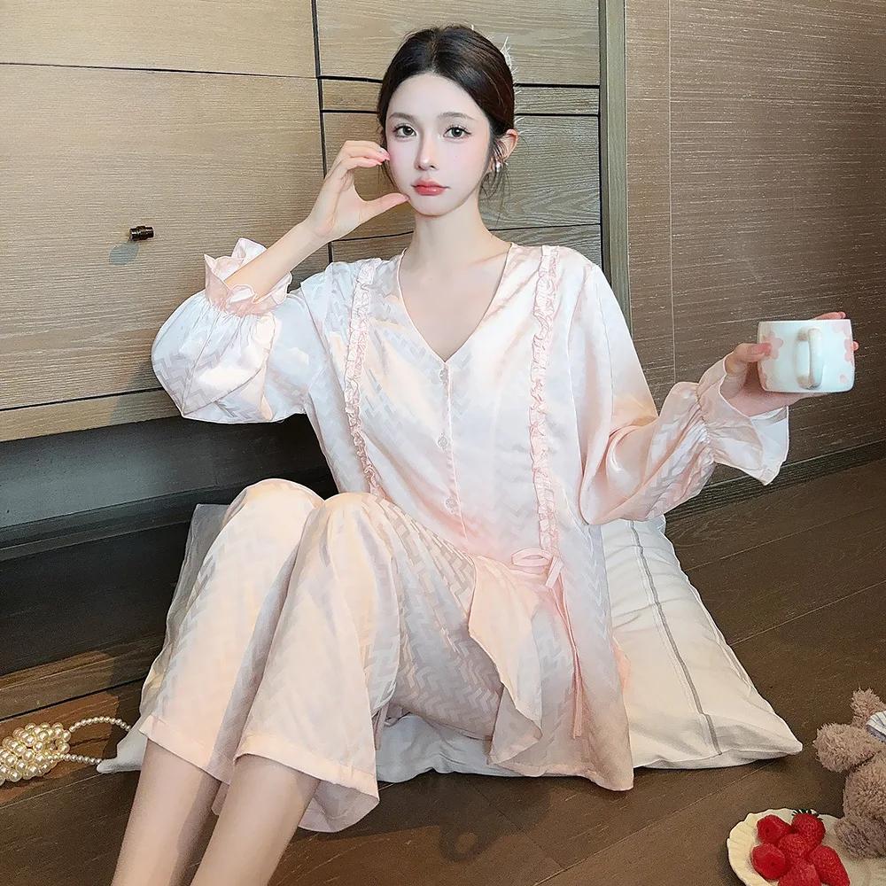 New Sweet and Cute V-shaped Pajamas for Women, Ice Silk Square Plaid Doll Collar, Comfortable Home Clothes