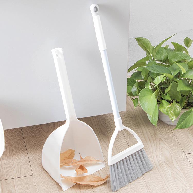 Kworld Jinhuida Children's Soft Bristle Broom and Dustpan Set