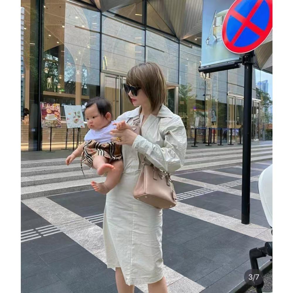 Leder-Damenhandtasche, tragbare Schulter-Umhängetasche, Killer-Tasche, Rindsleder-Tasche, Bacchus-Tasche, Beuteltasche, Faltentasche, Smiley-Tasche.