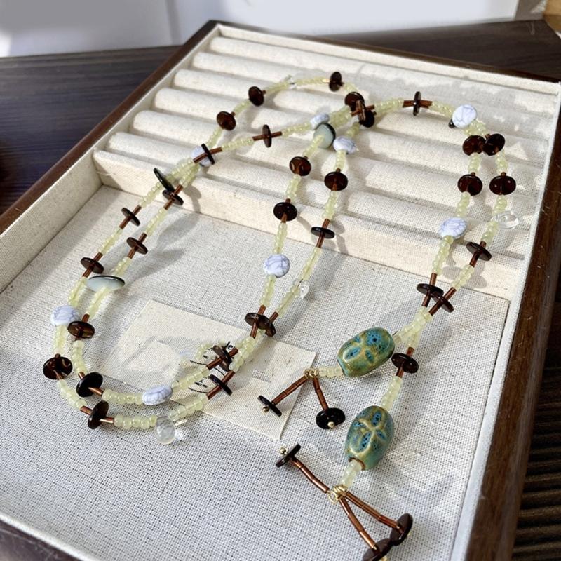 Vintage Inspired Collarbone Chain Colorful Beaded Necklace with Unique Designing for Everyday and Special Occasion