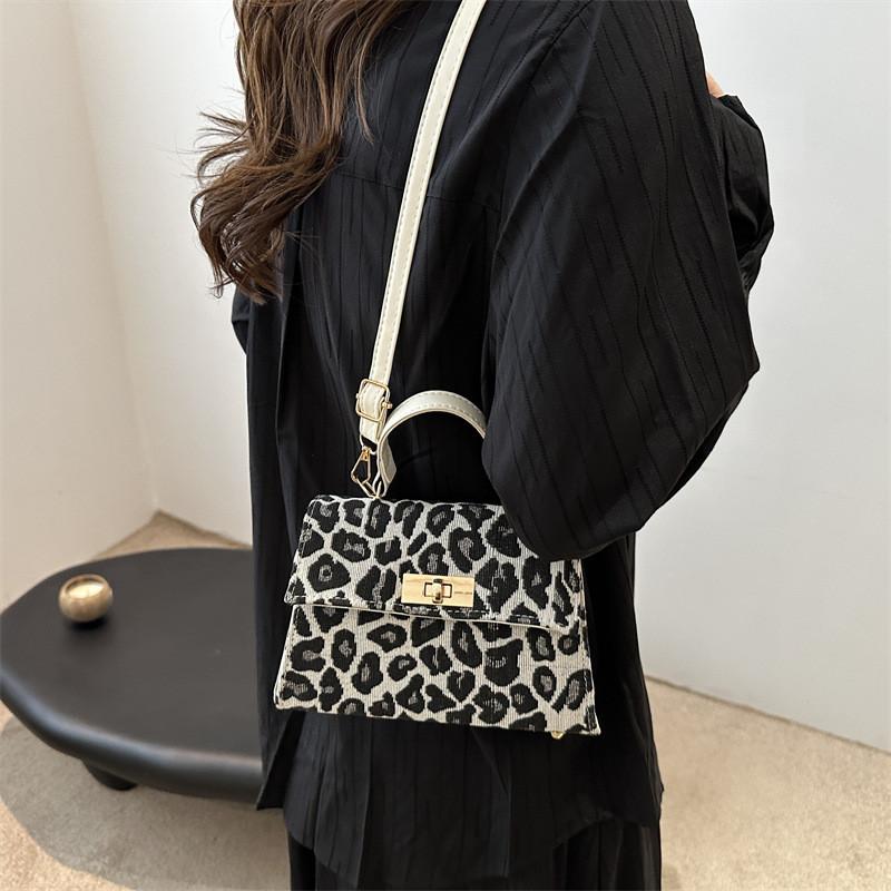 Adorable Summer New Small Square Bag Trendy Versatile Pu Leather Crossbody Bag