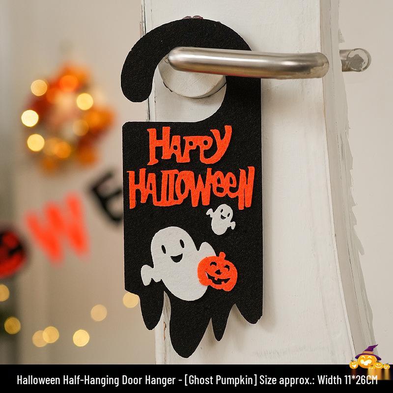 Kürbis-Türknaufhänger als Halloween-Dekoration
