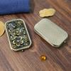 Russischer Vintage Geprägter Klapp-Kompaktspiegel, Luxuriöser Metall-Kosmetikspiegel mit Komplexem Detail