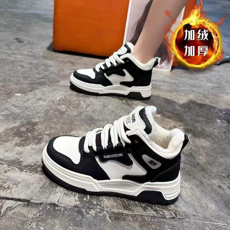 Hohe Baumwollschuhe 2025 Winter neue Samt verdickte Board-Schuhe vielseitige lässige Sportschuhe warme kleine weiße Schuhe