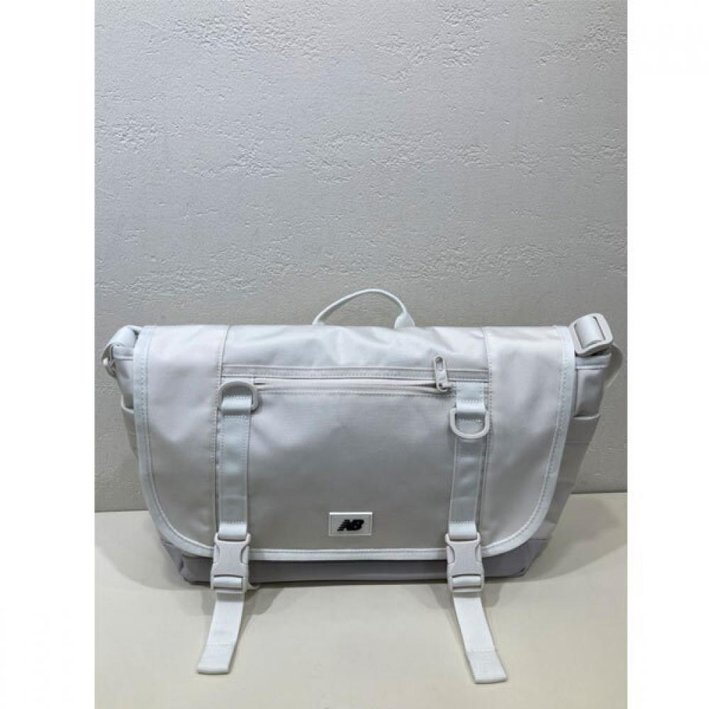 

New Balance Authentic Messenger Bag Nbgcfss202 Cream (64)CREAM/free