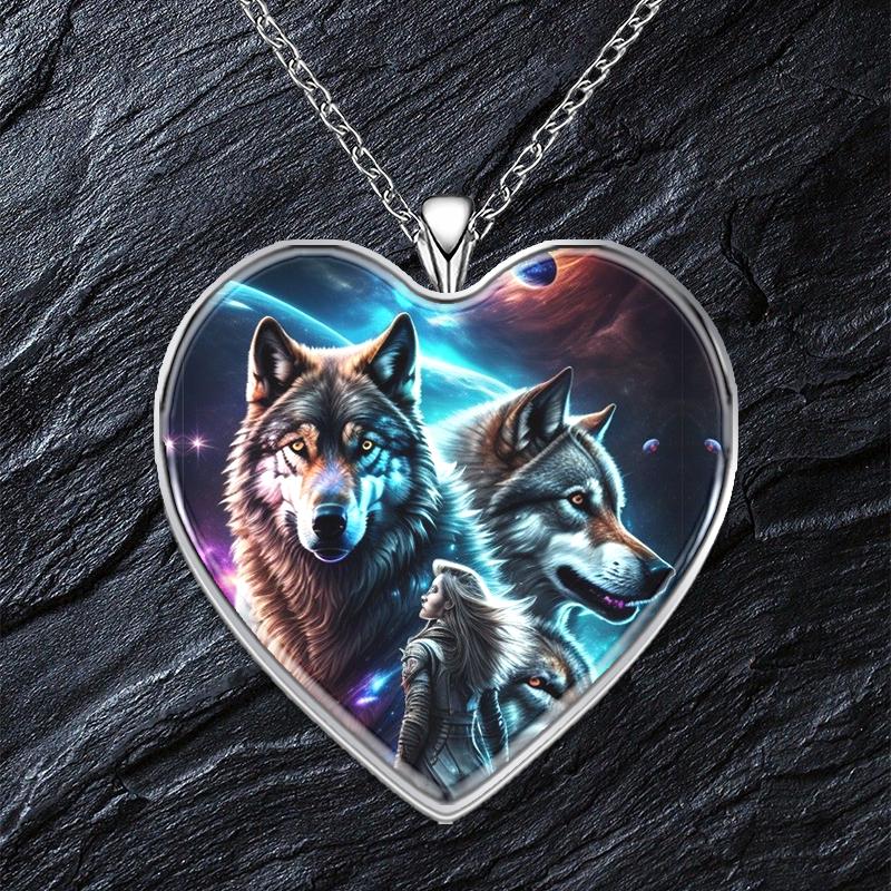 

Стильное крутое колье в форме сердечка