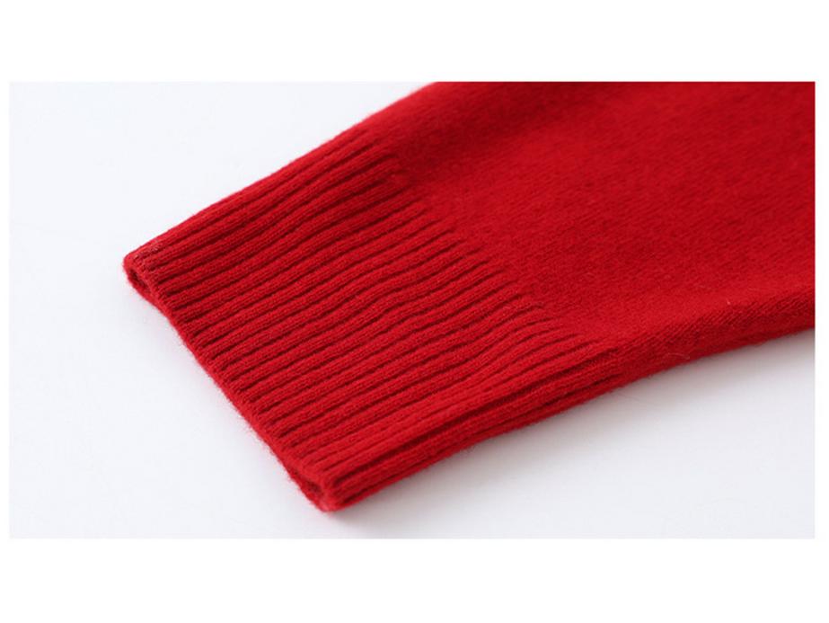 Mom's Stylish 100% Wool Winter Sweater - Elegant Chinese Design for Middle-Aged and Elderly Women