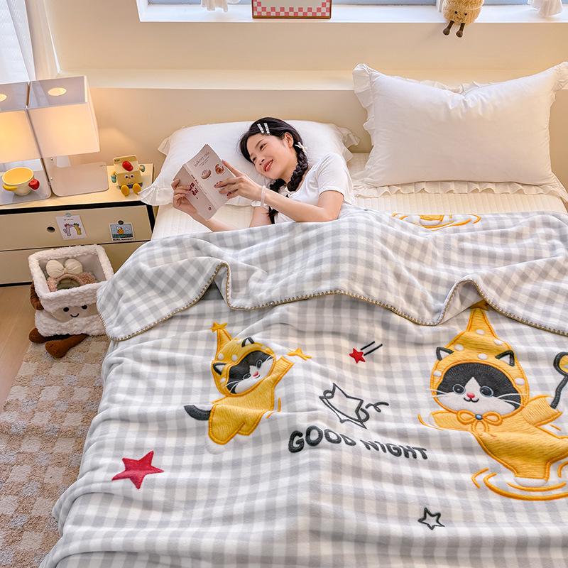 A-Class Plush Penguin Velvet Blanket - Double-Sided, Thickened, Imitation Cashmere Throw for Dorms and Shawls