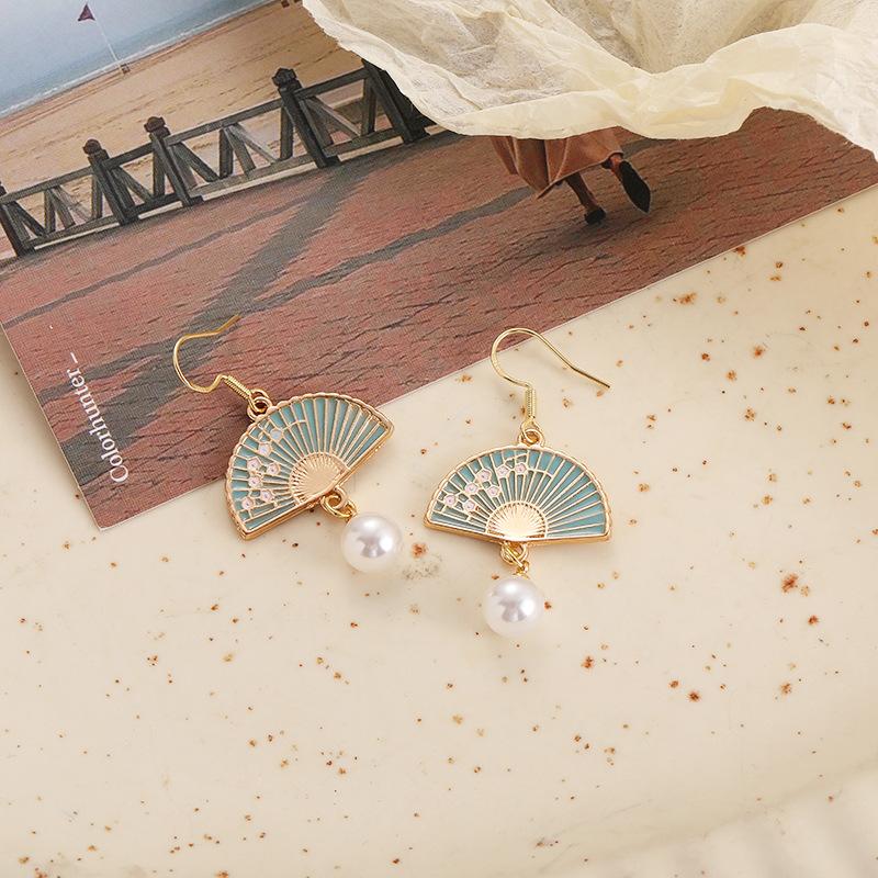 Ethnic Chinese Pearl Pendant Earrings for Women Retro Style Traditional Wedding Jewelry Flower Fan Shaped Tassel Creative Gifts