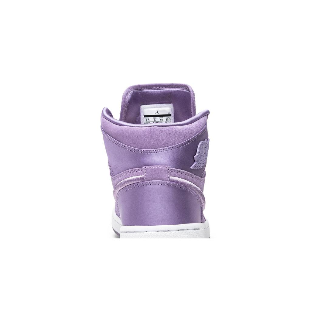 Womens Air Jordan 1 Retro High 'Season of Her : Orchid' (women's sizes) Orchid Mist / White-Metallic Gold Vintage Basketball Shoes AO1847 550