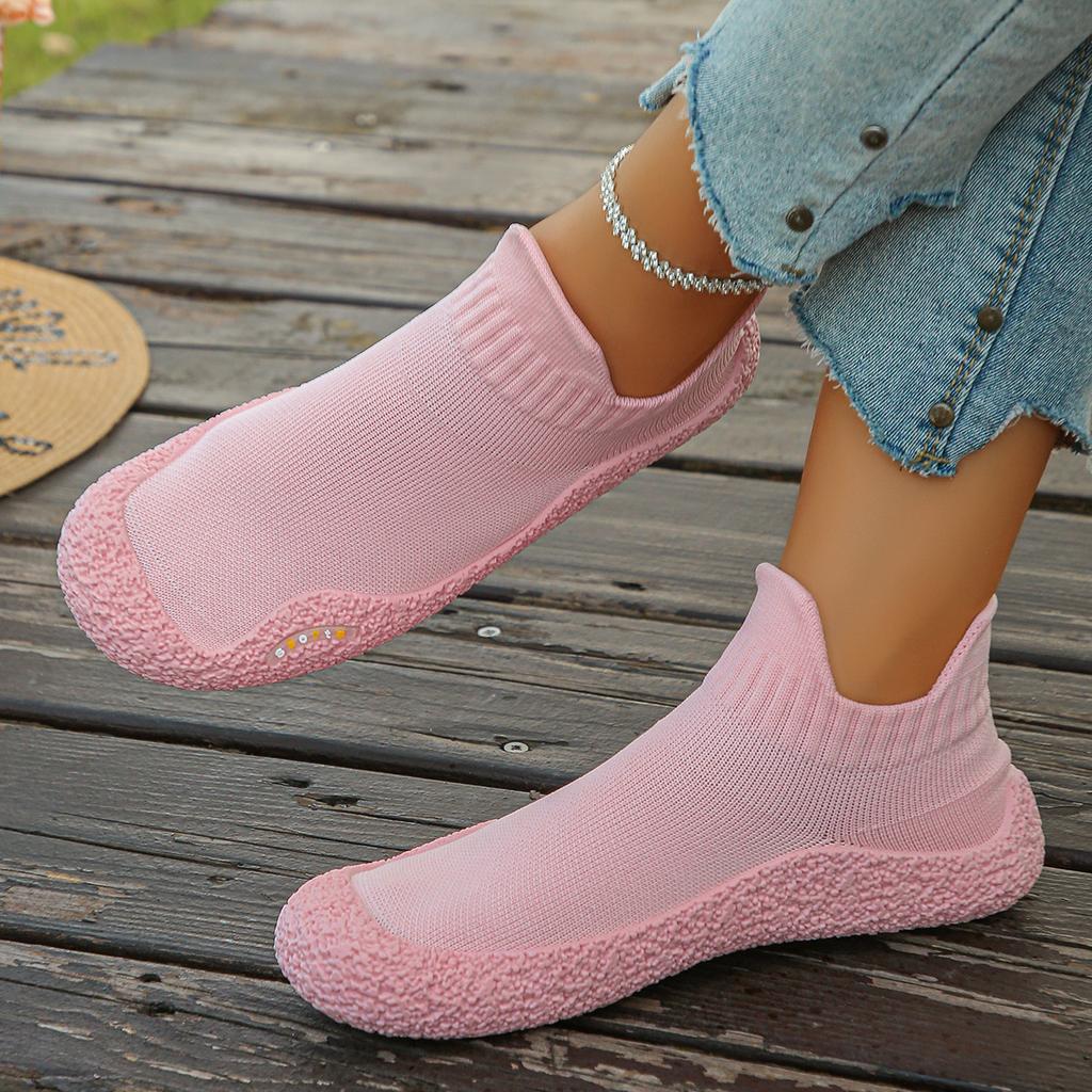 Autumn and winter new knitted women's shoes light and comfortable solid color women's shoes daily casual versatile style