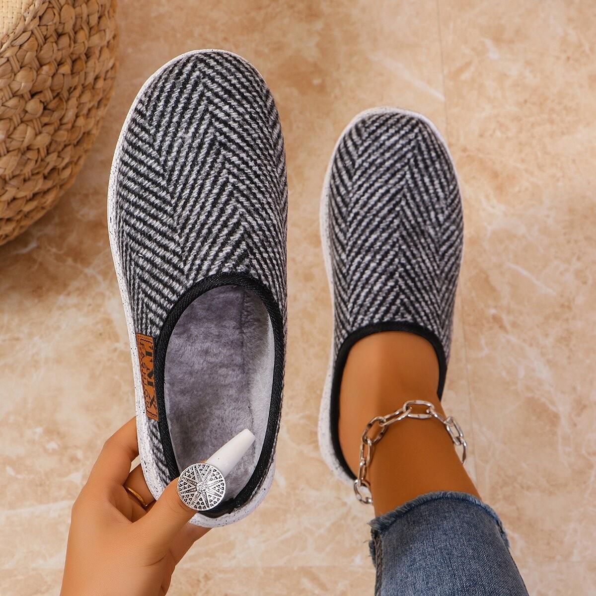 

Женские тапочки Весенние и осенние неглубокие сандалии Удобные Легкие Повседневные Шлепанцы Женские Горячая Мода Дышащие Тапочки 43 серый