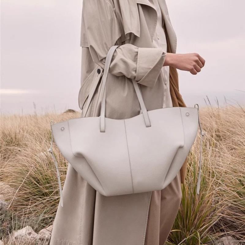 Spring New Lychee Pattern Women's Tote Bag Fashion Simple High Capacity Dumpling Bucket Bag Ladies Solid Color Shoulder Underarm Bags with Small Pouch