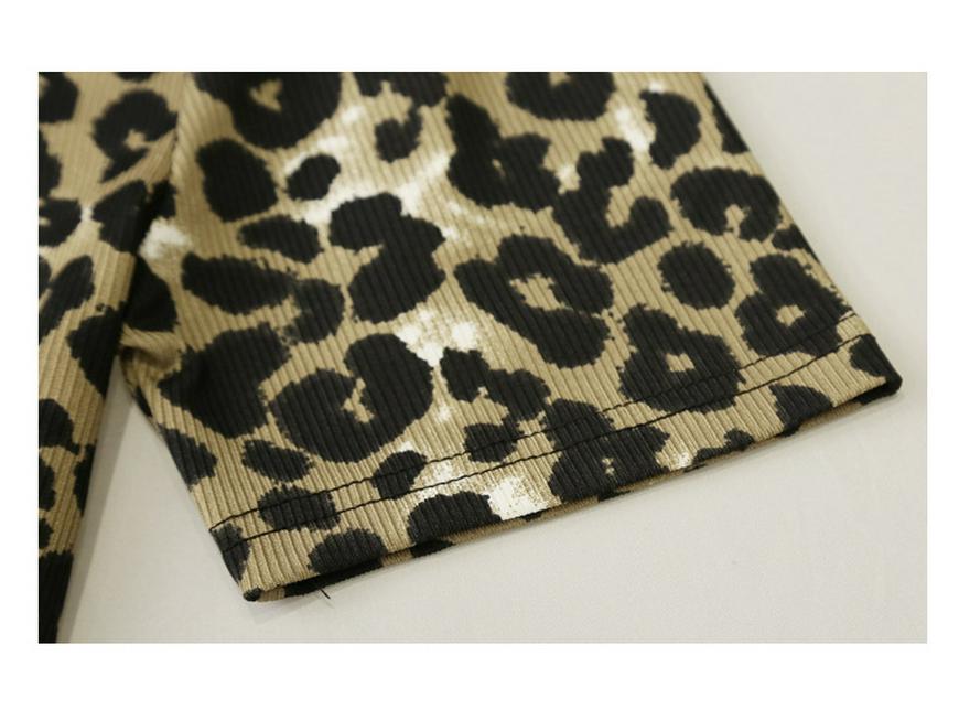 2023 Europäisches V-Ausschnitt Leopardenmuster Damen Slim Fit Kurzarm T-Shirt