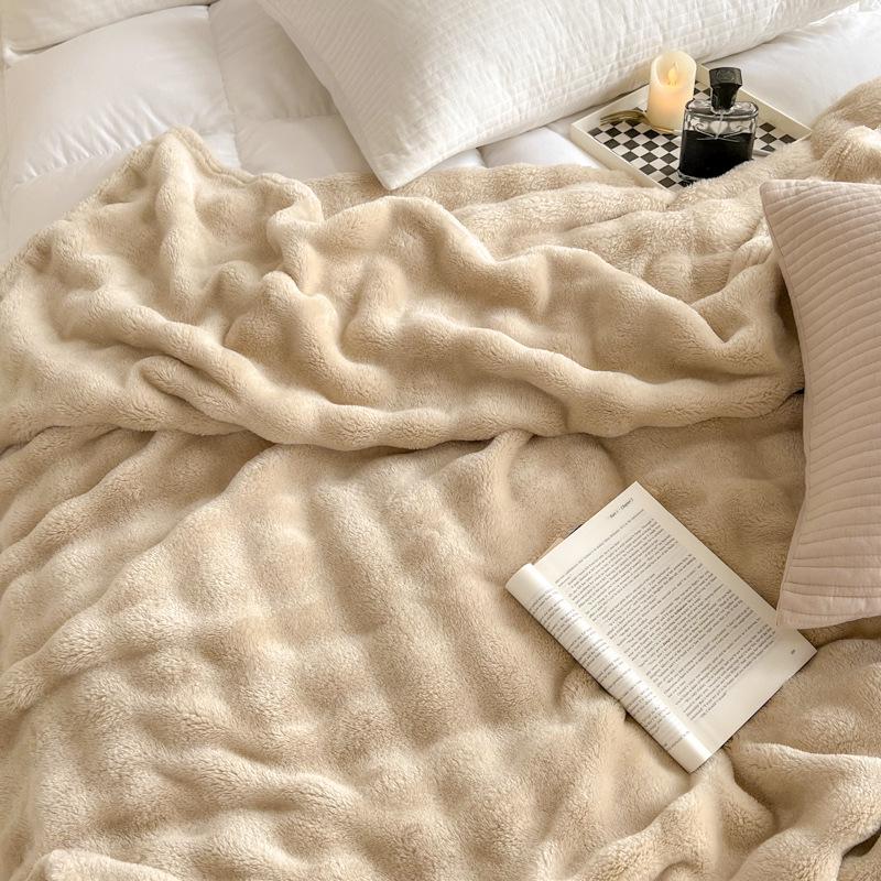 Luxurious Heavyweight Rabbit Fur Plush Blanket - Coral Fleece for Bed, Sofa, or Nap; Perfect for Winter.