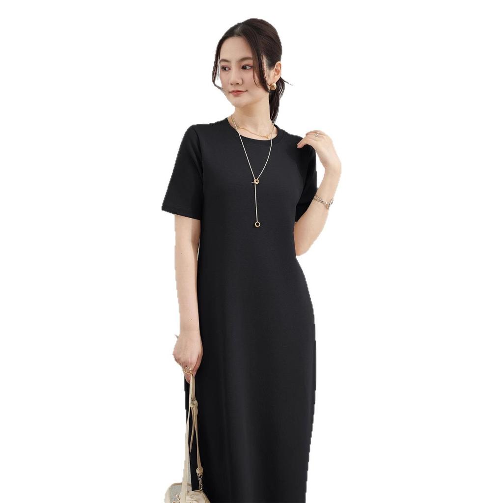 A Japanese-style Summer Dress with A Knitted Base Layer, Short Sleeves and A Petite Figure