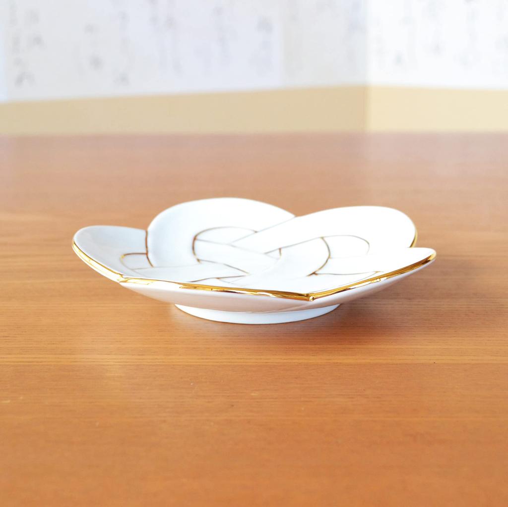 Set of 5 15cm Arita Ware Ume Musubi (Plum Rice Ball) Plates with Gold Wire, Perfect for New Year's Gifts, Gold-Trimmed ...