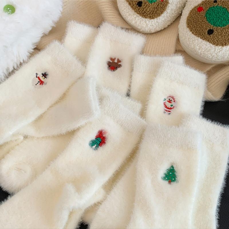 White Faux Mink Fur Socks Christmas Tree Snowman Santa Claus Embroidery Socks For Winter Warm Thicken Plush Floor Socks Gift