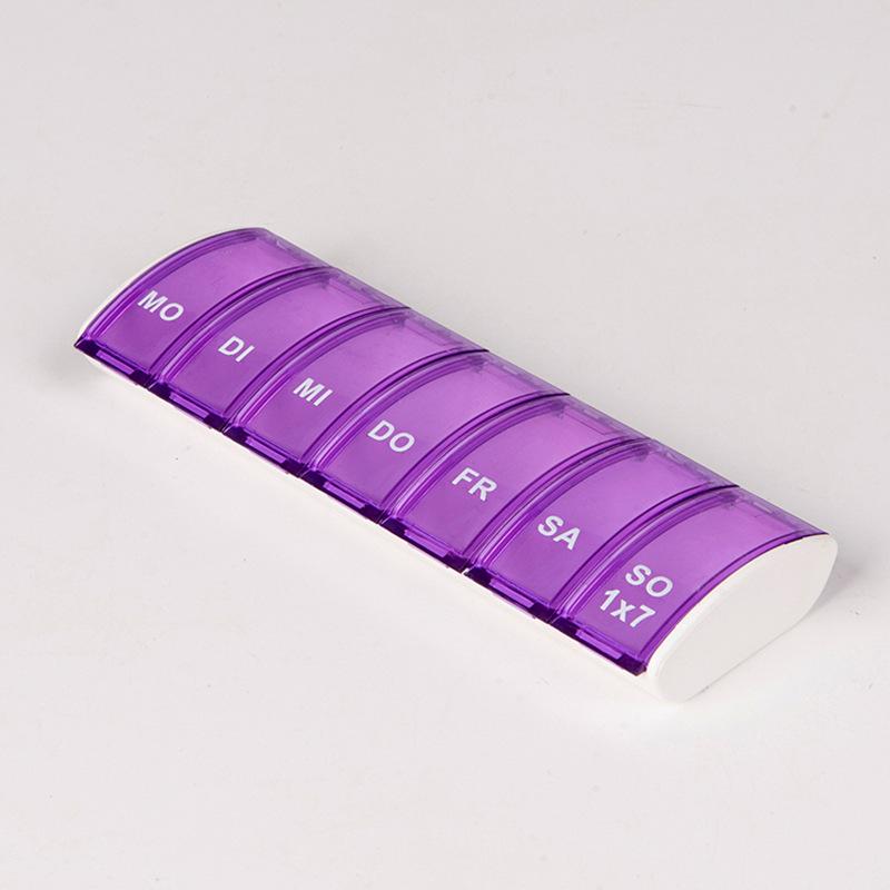 

Компактный водонепроницаемый 7-дневный органайзер для таблеток с герметичными отделениями фиолетовый