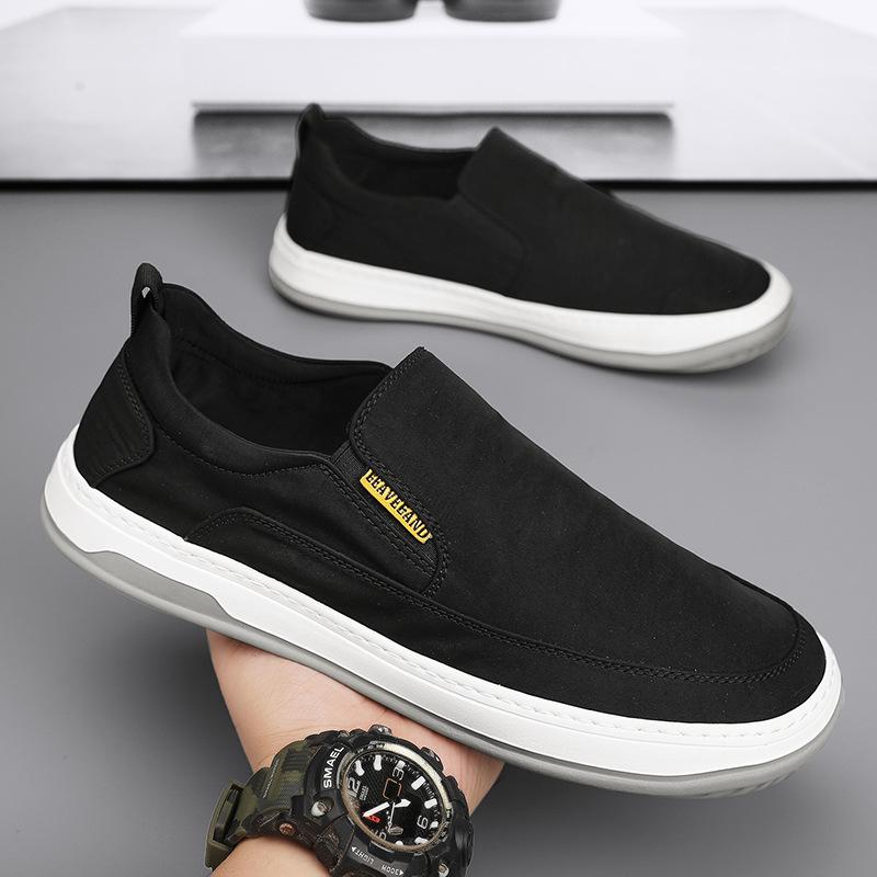 Old Beijing Cloth Shoes Men's Spring and Autumn 2025 New Summer Breathable Casual Canvas Board Shoes One Pedal Lazy Tide Shoes