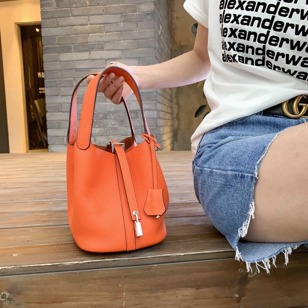 Damenhandtasche Togo-Leder Farbabstimmung Gemüsekorb Große Kapazität Handtasche Rindsleder Litschi-Muster Tasche Damen Kontrastfarbe Handtasche