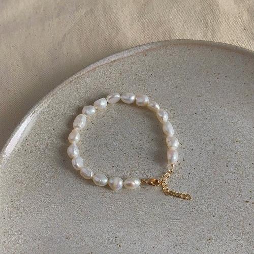 French Baroque Freshwater Pearl Bracelet Female Retro Niche Design Sense Bracelet Hand-made Gentle Temperament Jewelry