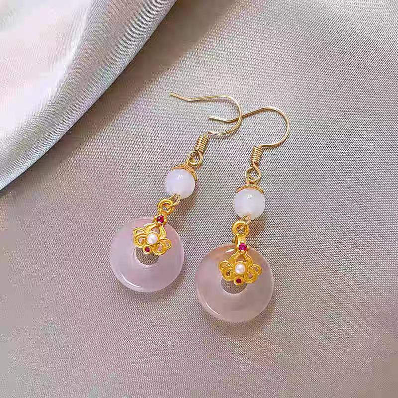 Elegant Chinese-Style Pendant Tassel Earrings - Luxurious and Versatile Niche Design for Women розовый