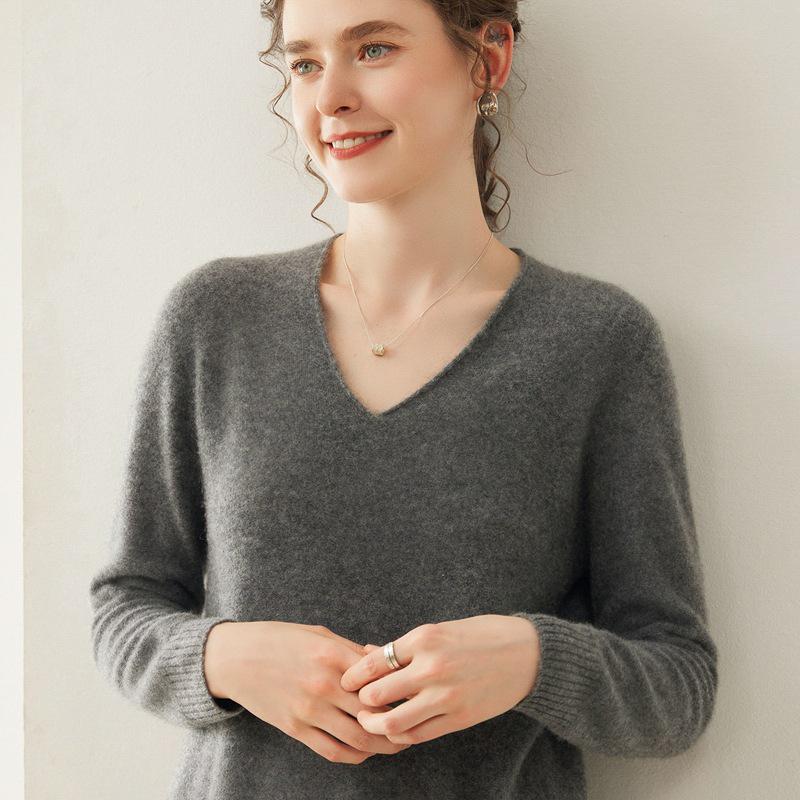 Women's V-Neck Solid Color Cashmere Sweater - Loose Fit, Soft Knit Pullover for Autumn/Winter