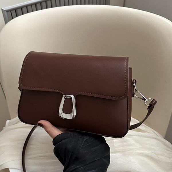 

Niche new women s bag French Internet celebrity retro shoulder bag 2025 autumn foreign style fashion versatile messenger small square bag розовый