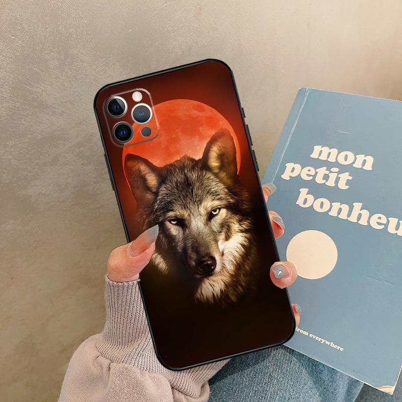 Angry Wolf Case For iPhone 17 Air 16 15 14 13 11 12 Pro Max 13 Mini XR 15 16 Plus 16e Back Cover Shell