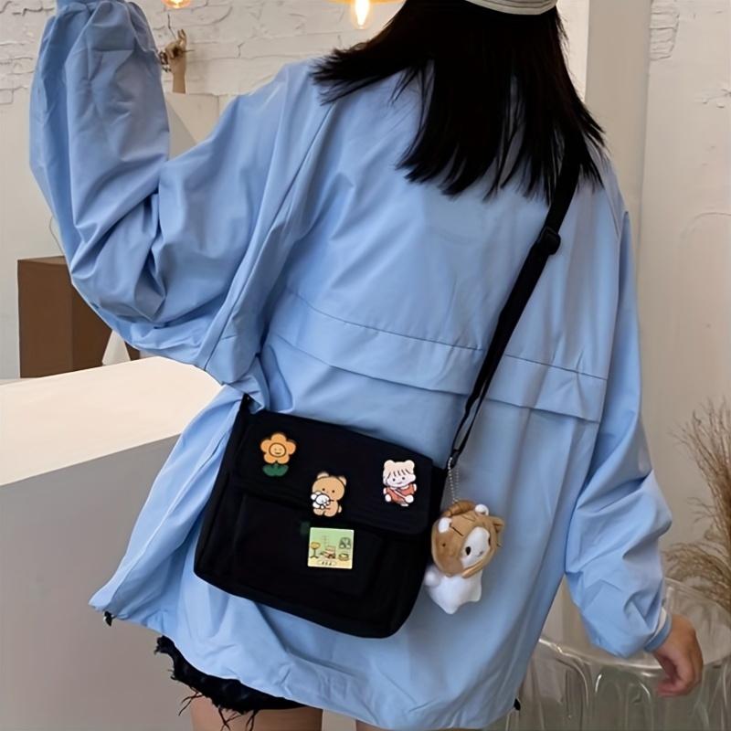 Cute Canvas Bag for Women, New Japanese Harajuku Style Crossbody Bag, Versatile Shoulder Bag for Students with Pin Badges