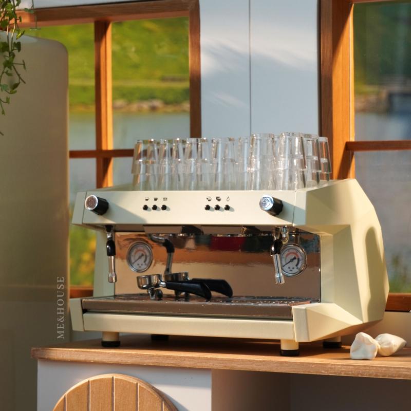 

6Pcs Mini Water Cup Toy 1/6 Dollhouse Miniature Wine Glass Diy Decoration Doll House Accessories