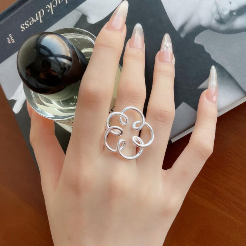 Trendy Geometric Flower Ring: Hollow Irregular Open Band for Women’s Index Finger Adjustable Open Band