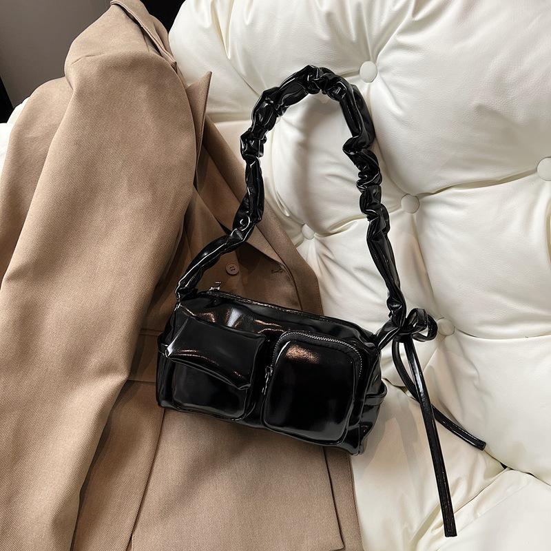 Today's Popular Small Bags for Women's Early Spring Versatile New Simple Messenger Bags for Women's Portable Bucket Bags