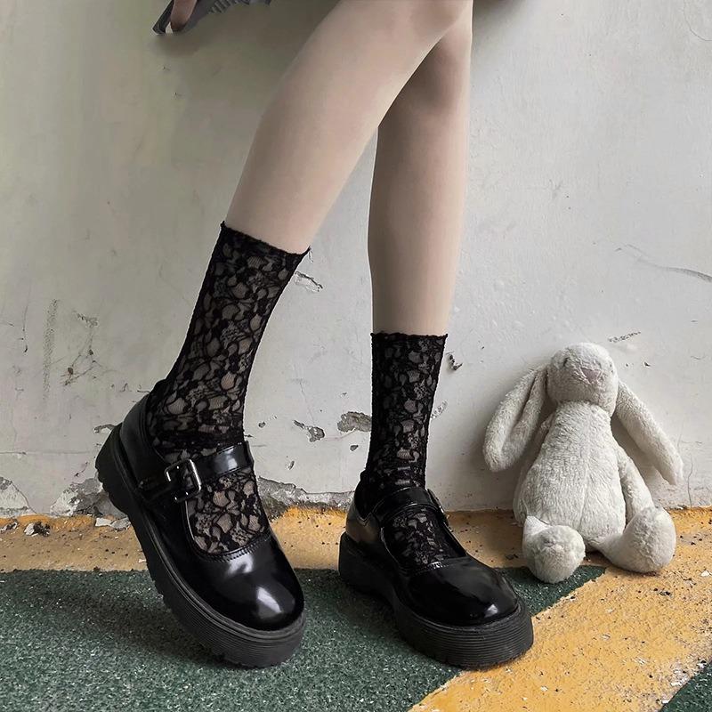Female Spring and Summer Thin Flower Hollow Lace Mesh Breathable Tube Stack Socks