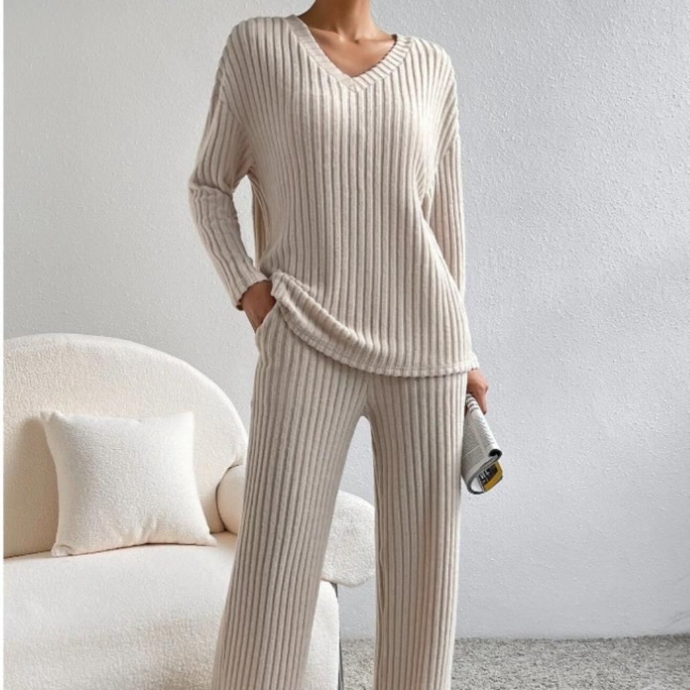Women's V Neck Ribbed Knit Two Piece Set Long Sleeve Top Elastic Waist Wide Leg Pants