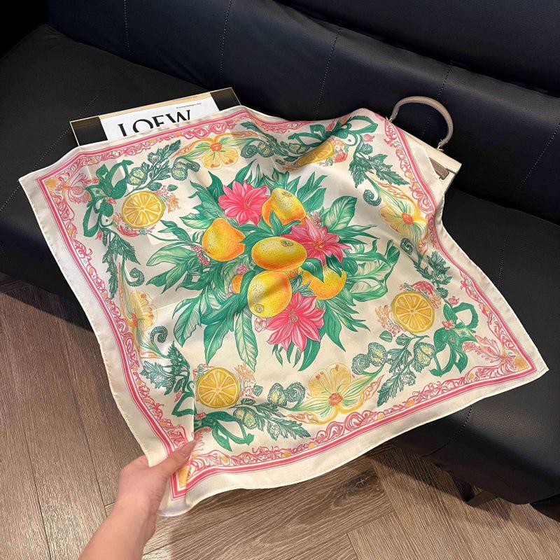 New 71 * 71cm Korean version small square scarf women's silk scarf spring and summer thin sunscreen scarf neck protection tied bag headband scarf