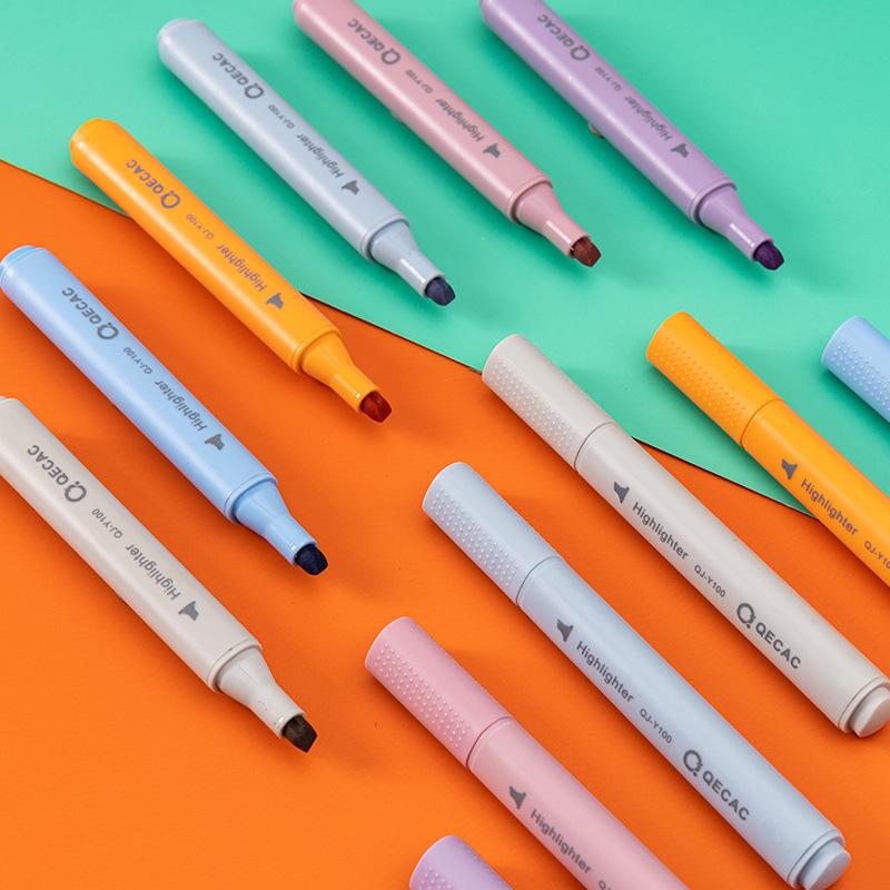 Large Capacity Triangular Morandi Macaron Highlighter Pen, Broad Tip for Students