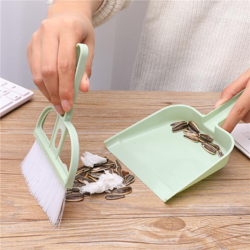 Mini Desk Broom Dustpan 2-piece Set Small Sweeping Broom for Car Computer Keyboard Sweep Brush 2-piece Set