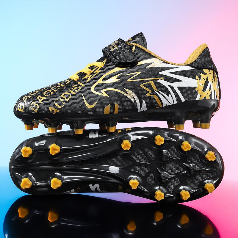 New Men Kids Non-Slip Football Boots Ultralight Soccer Shoes Cleats Match Grass Boys Professional Training Shoes Drop Shipping