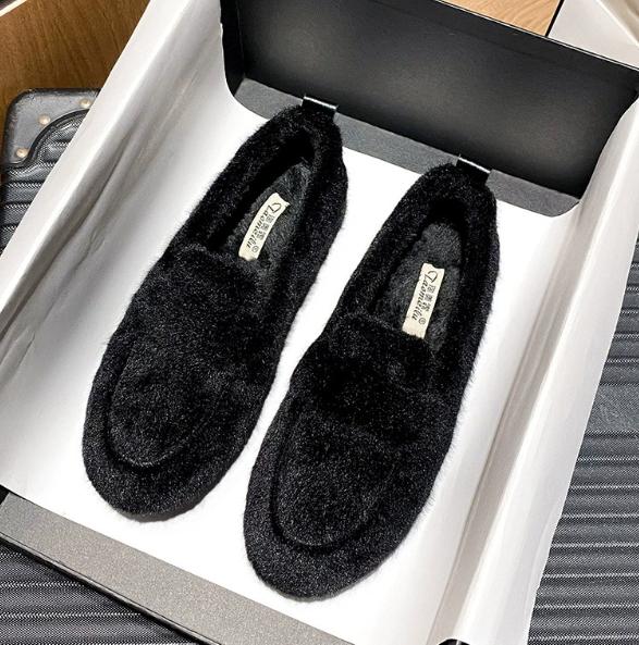 Fashion 2024 new women's winter warm outdoor shoes plush design british style white snow boots Ladies' casual flats Large size 41-43