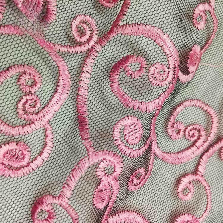 Wasserlösliche Spitze, vollständiges Zubehör, Polyester-Seidenstickerei-Stoff, Stickstoff mit Netzgrund