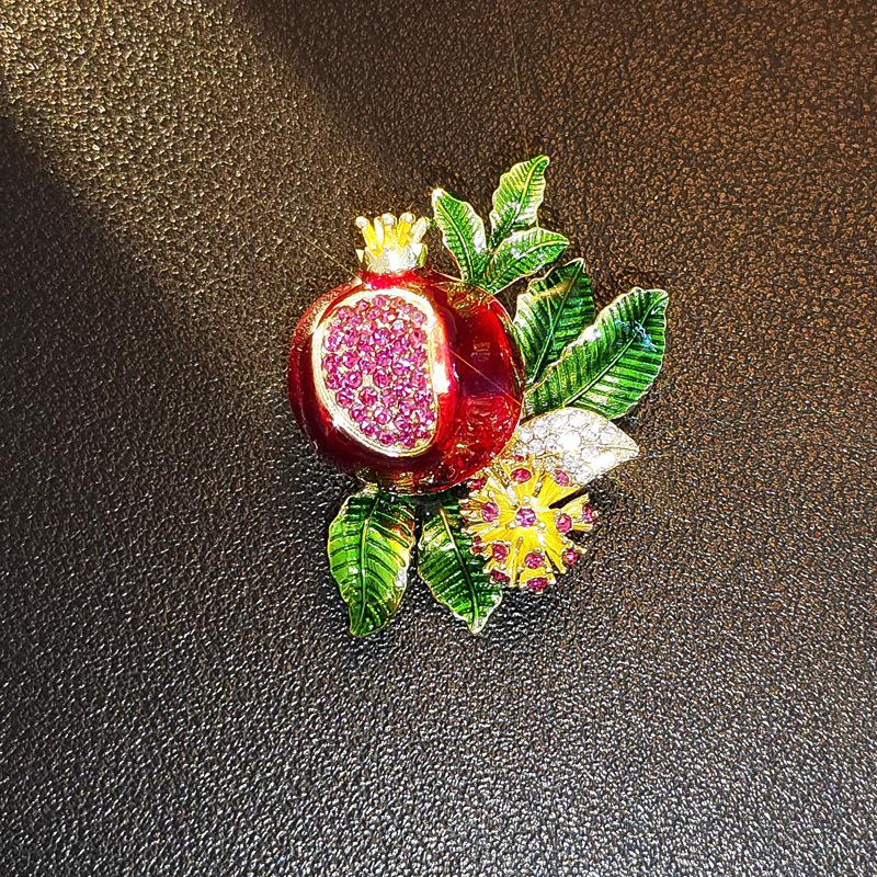 Luxuriöse koreanische Schleifenbrosche – Elegante und vielseitige Anstecknadel für Anzüge und Kleidung